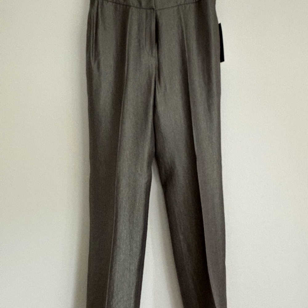 Kasper Shimmer Metallic-Gold/Silver Suit - Jacket and pants with velvet scarf - Picture 13 of 13